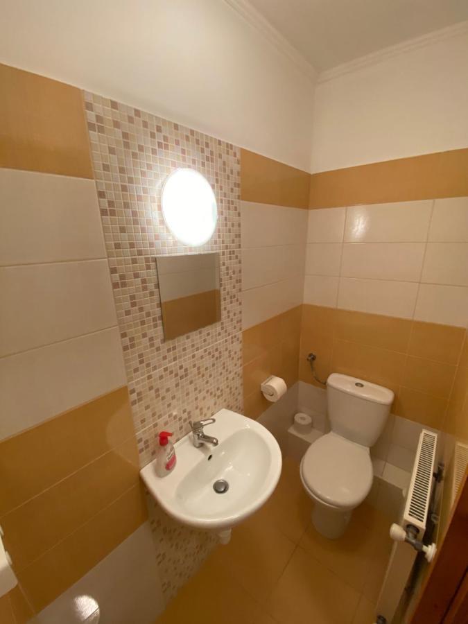 Ferienwohnung Mimi Apartman Gyula Exterior foto